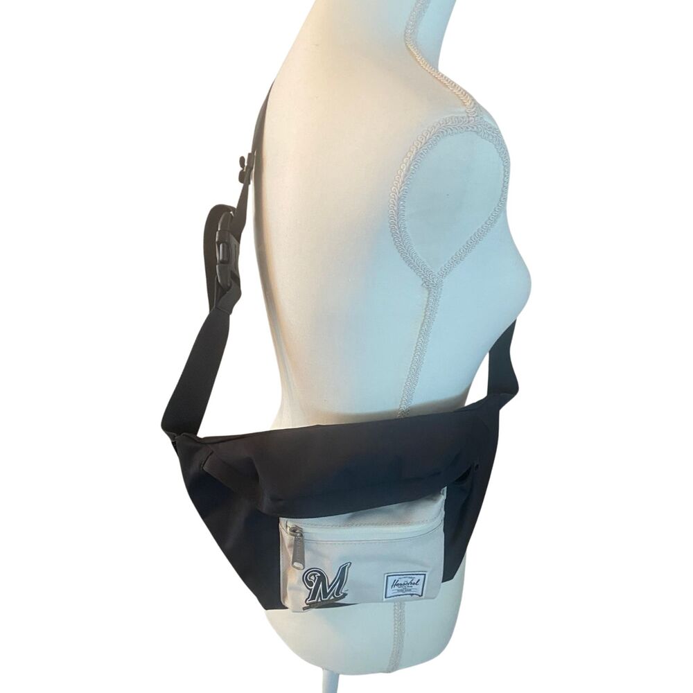 Herschel Supply Co Milwaukee Brewers Belt Bag Black Cream Fanny Pack Hip Pack